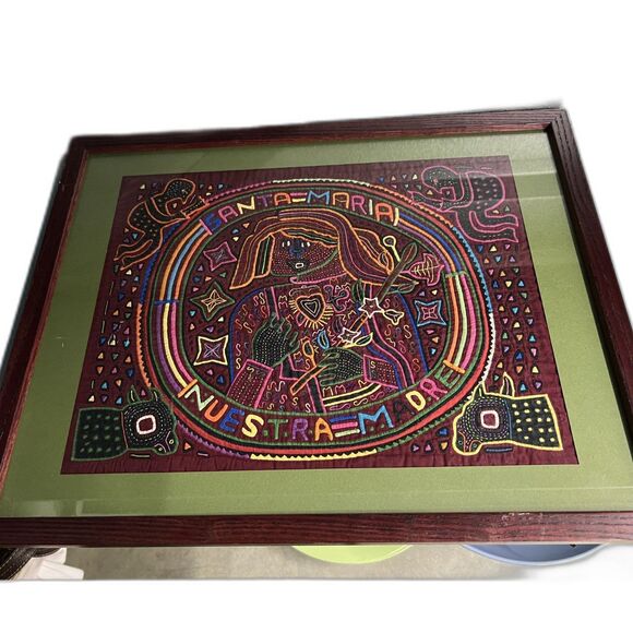 Framed Mola Textile Art “Nuestra Madre Santa Maria” Handcrafted Kuna Embroidery - Picture 1 of 7